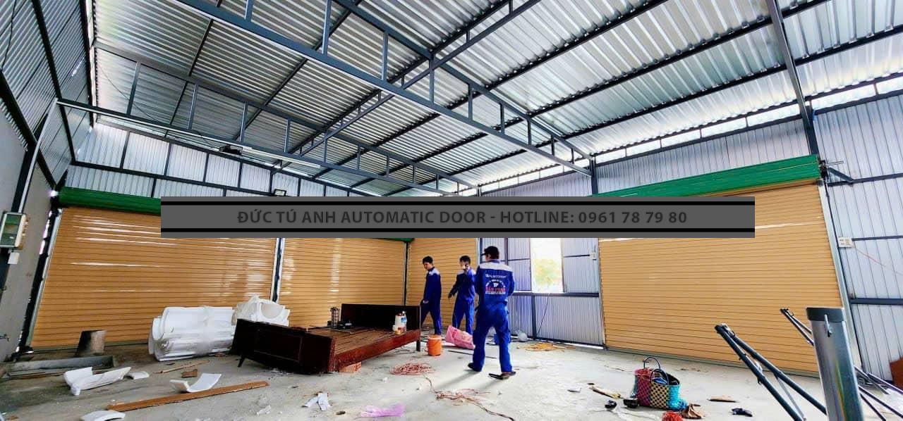 đội ngũ kỹ thuật viên sửa cửa cuốn uy tín đức tú anh door đồng nai